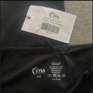 Zyia Light and Tight crop legging